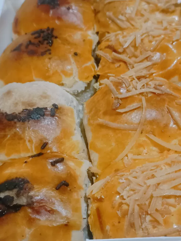 Bolen pisang coklat keju